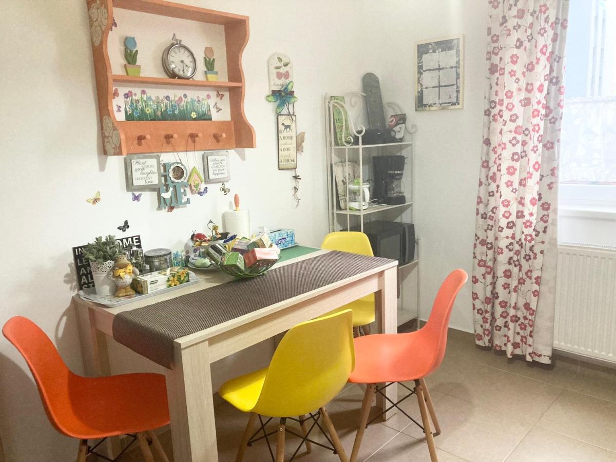 Sweet Butterflies Residence Μπρασόβ Εξωτερικό φωτογραφία